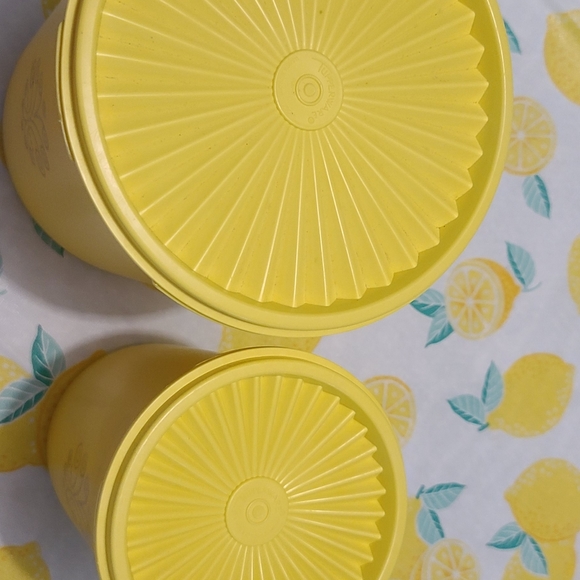 Vintage Tupperware Canisters Yellow - Picture 3 of 5